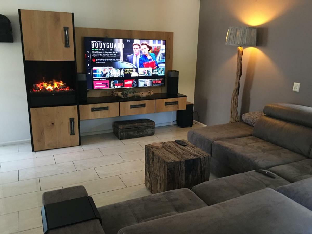 Beach Bungalow Хеллевутслёйс Экстерьер фото